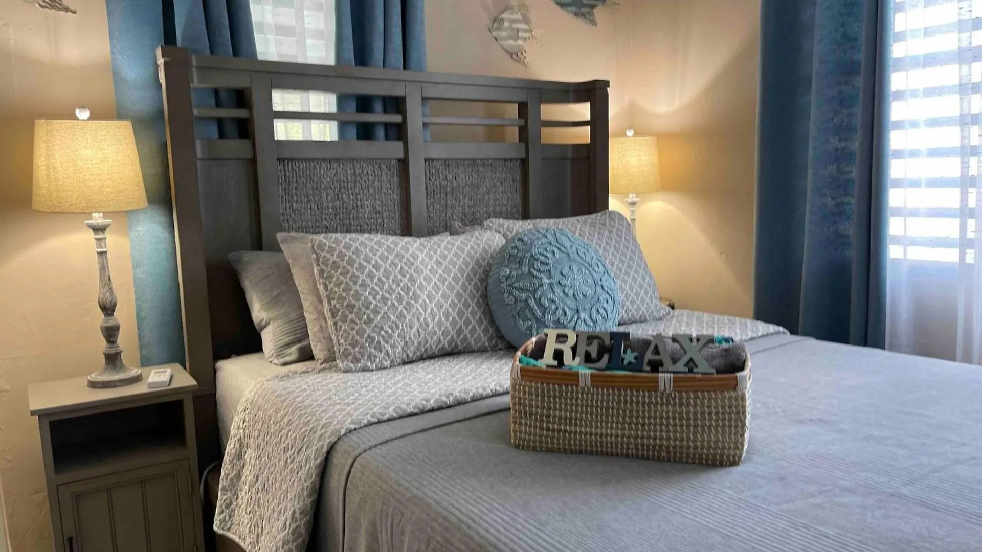 2 Units, 1 Price Group Bundle Sleeps 8 Beach House Luquillo 0*,  Porto Rico