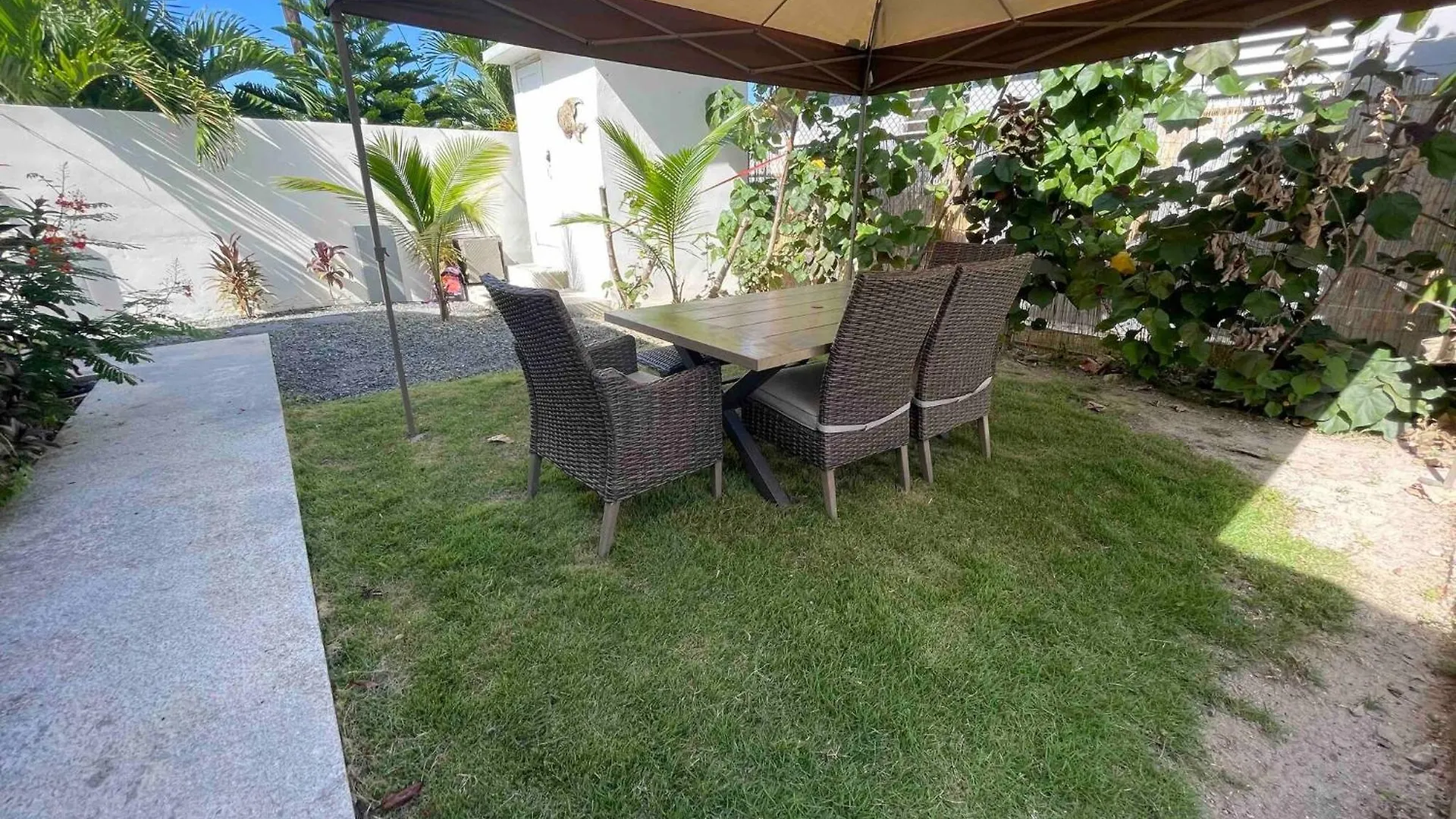 Apartman 2 Units, 1 Price Group Bundle Sleeps 8 Beach House Luquillo