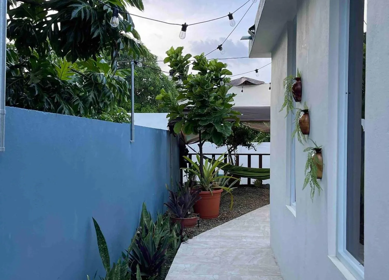 Apartman 2 Units, 1 Price Group Bundle Sleeps 8 Beach House Luquillo