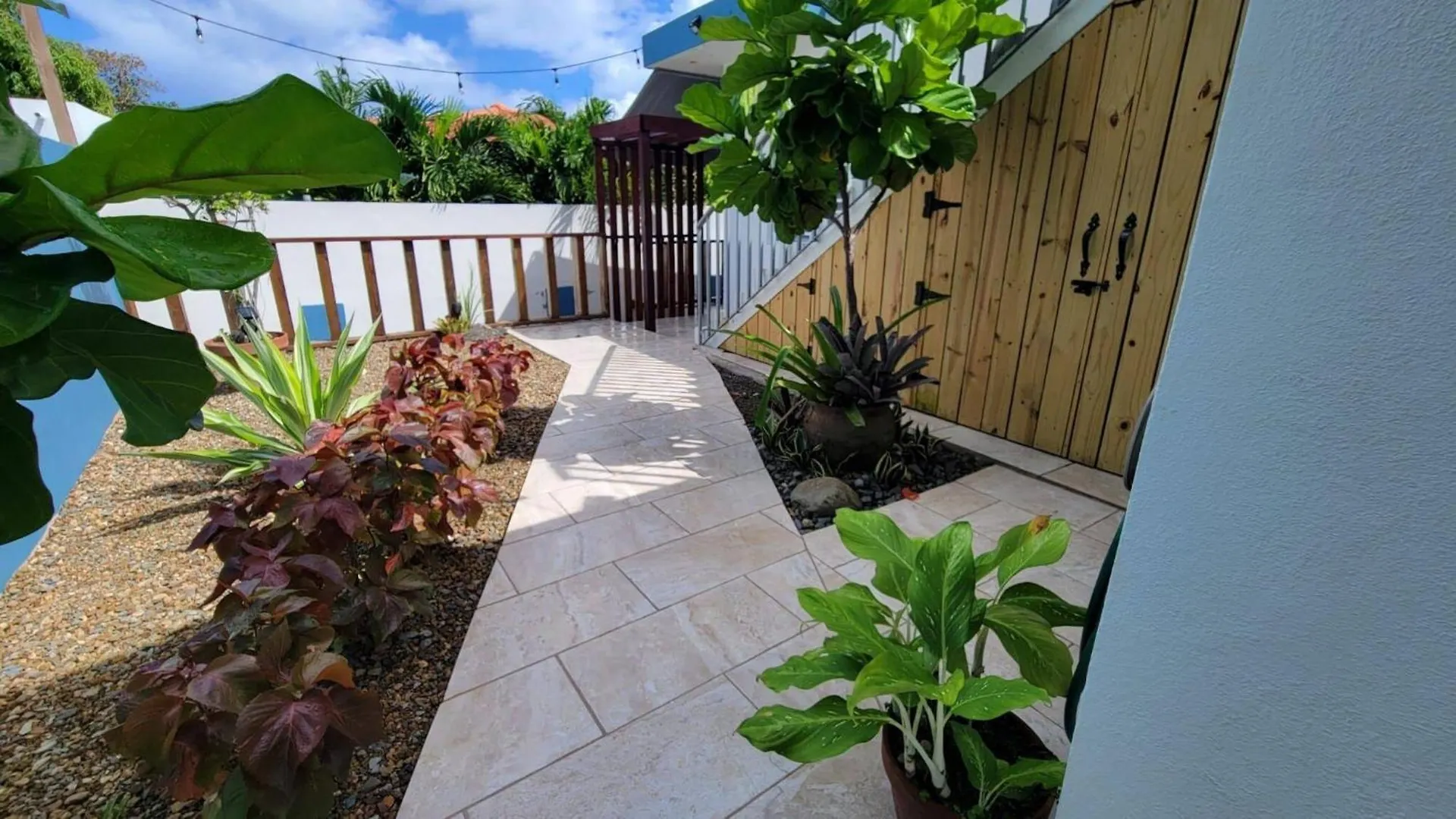 Apartman 2 Units, 1 Price Group Bundle Sleeps 8 Beach House Luquillo