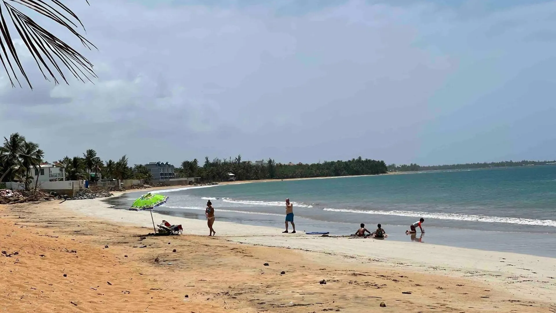 2 Units, 1 Price Group Bundle Sleeps 8 Beach House Luquillo Apartman