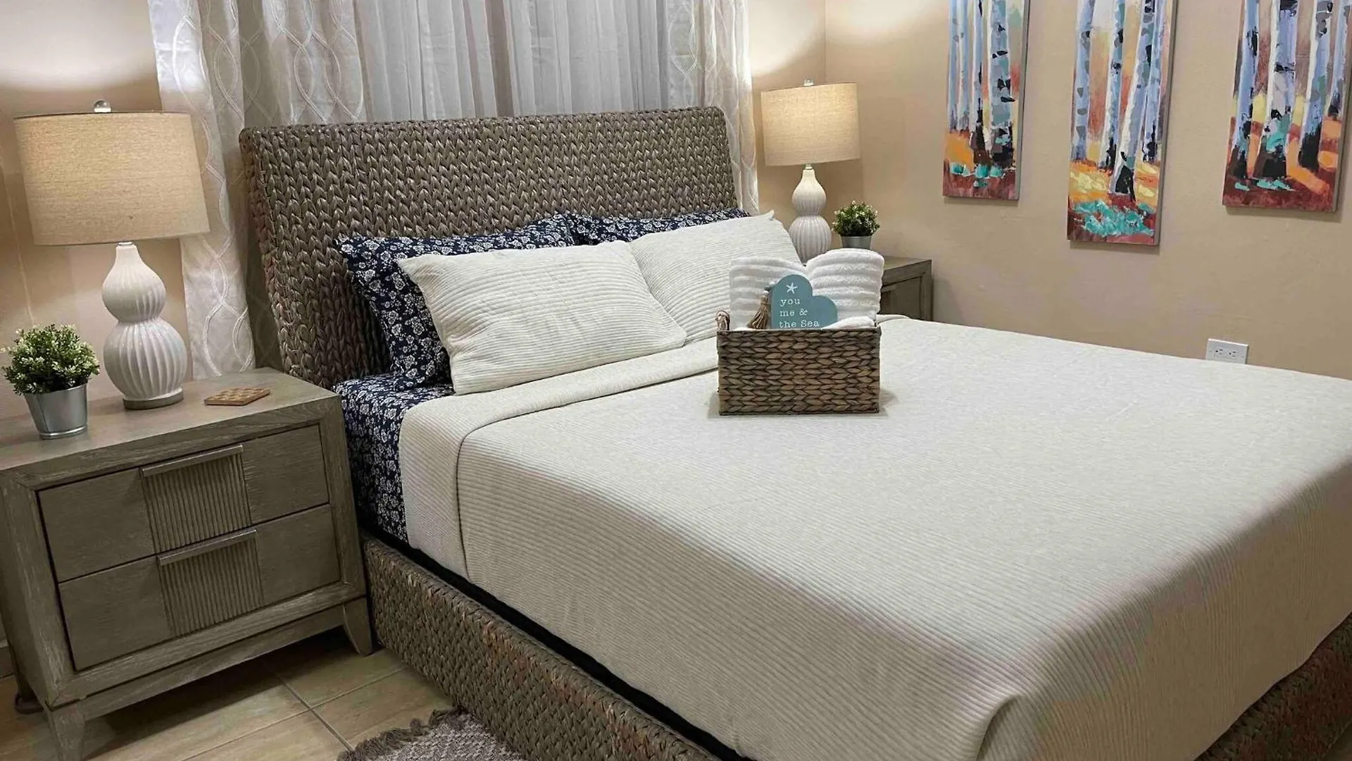 2 Units, 1 Price Group Bundle Sleeps 8 Beach House Luquillo Apartman