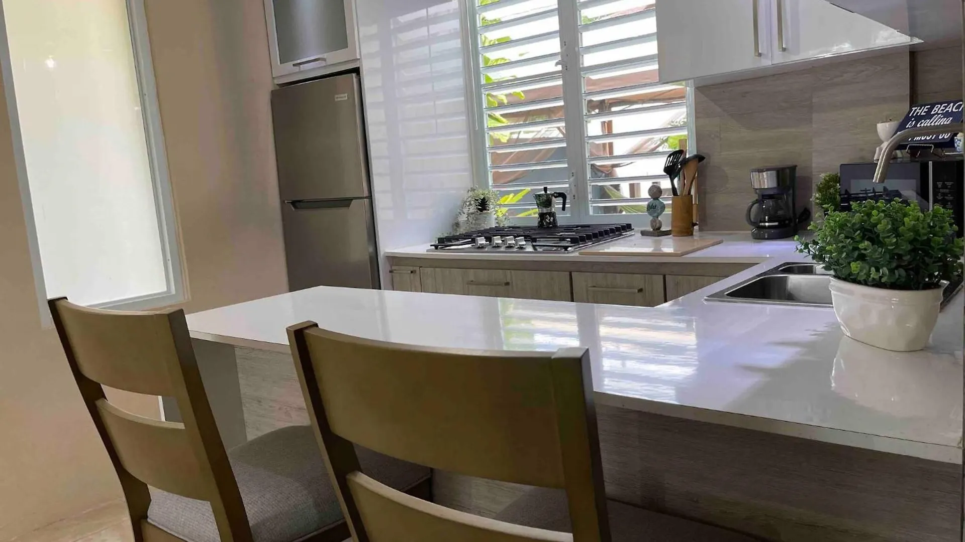 Apartman 2 Units, 1 Price Group Bundle Sleeps 8 Beach House Luquillo